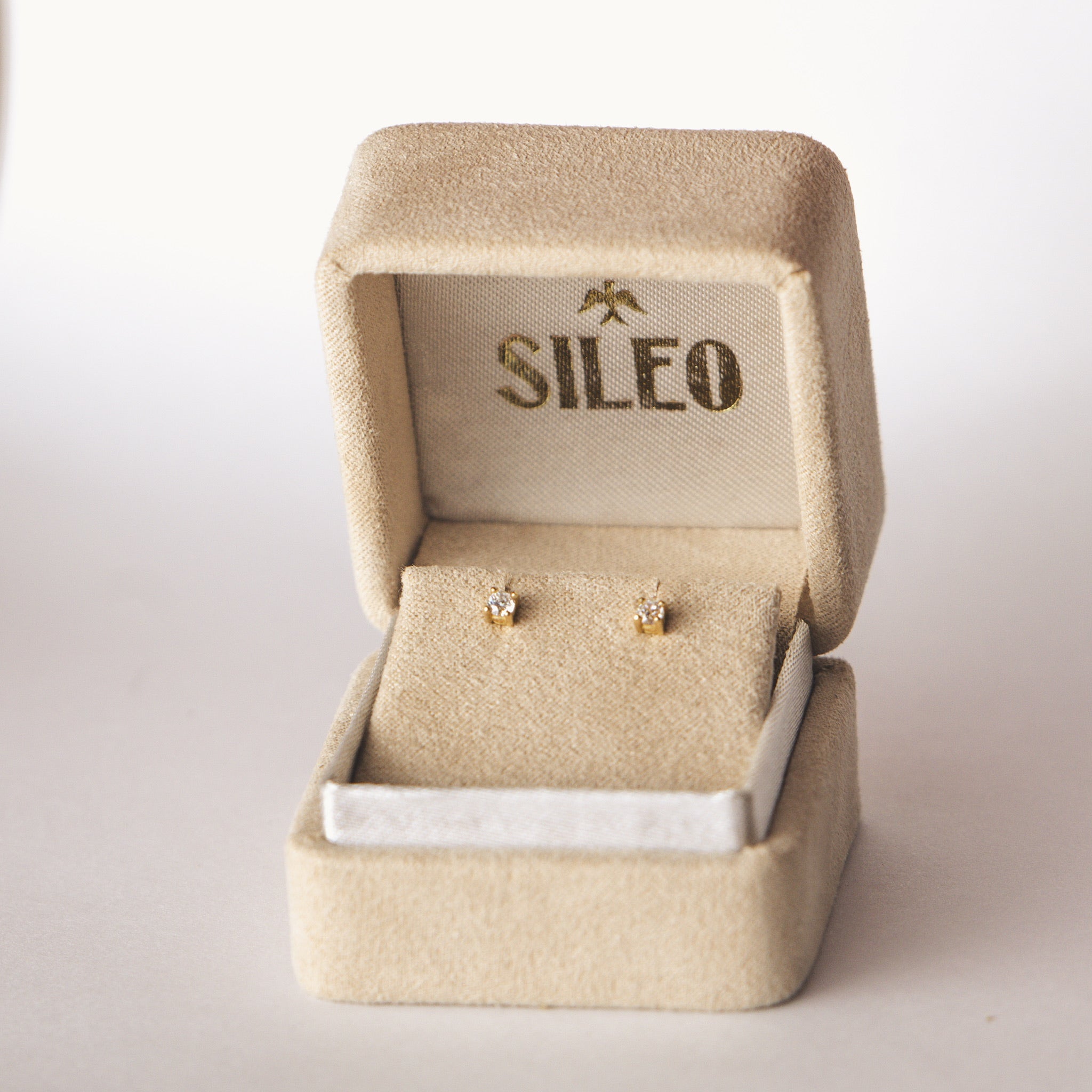 Products – Sileo Timeless Jewelry