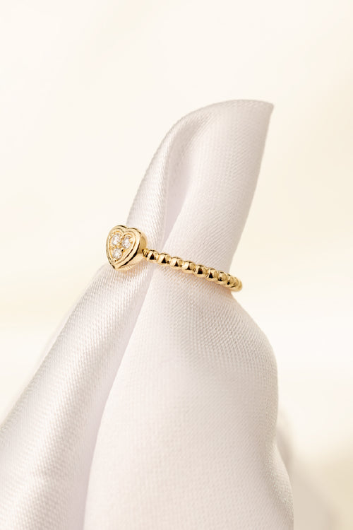 Heart dots ring
