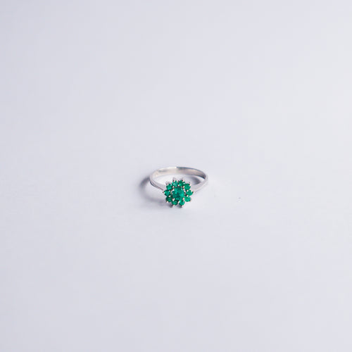 Emerald flower ring