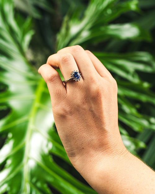 Sapphire flower ring