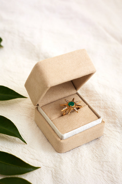 Sun Emerald Ring with Sprinkled Diamonds